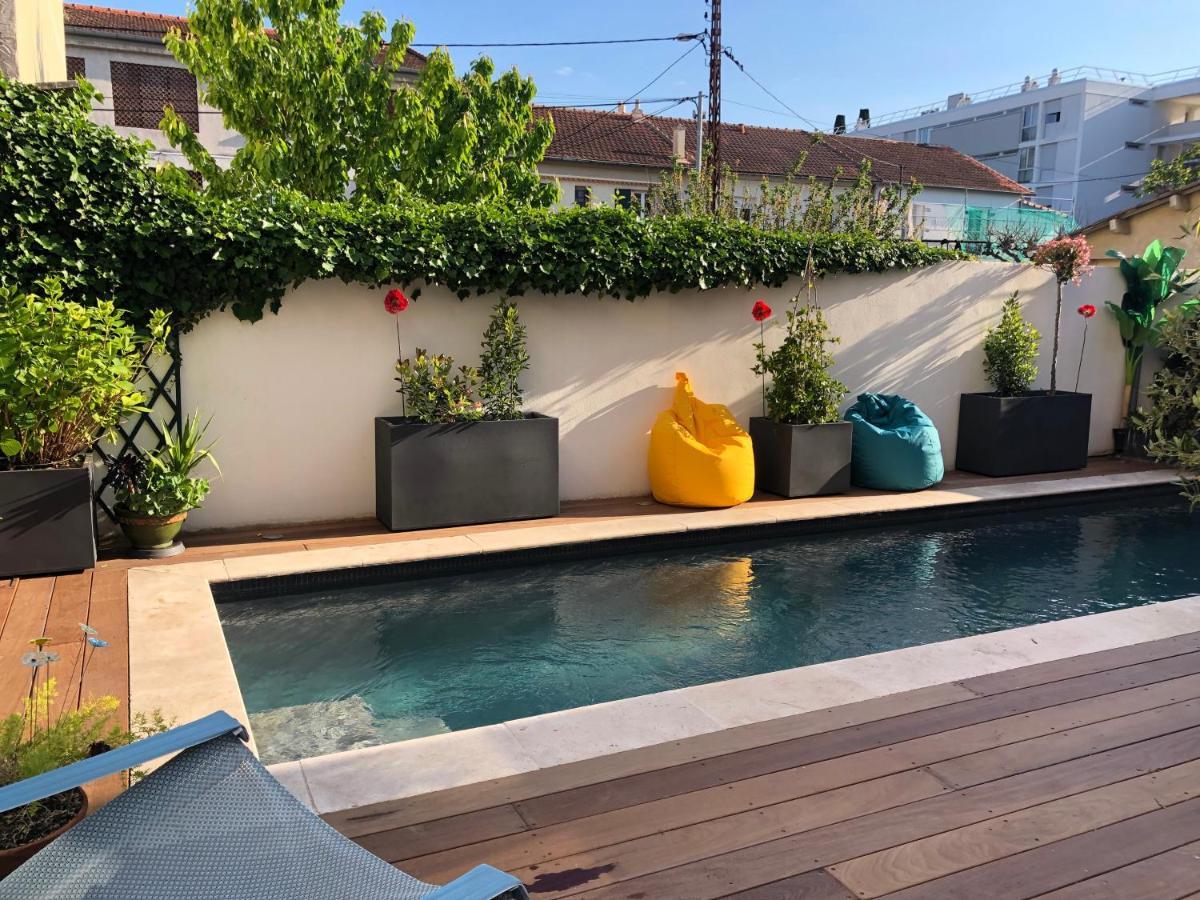 - D'hotes Le Foch Bed & Breakfast